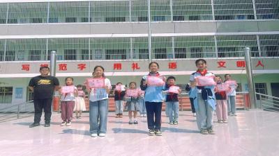 脉旺镇北街小学举行经典诵读比赛