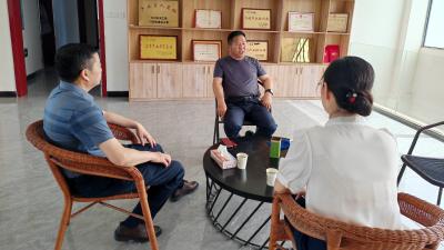 汉川市科协调研宏发农业专家工作站