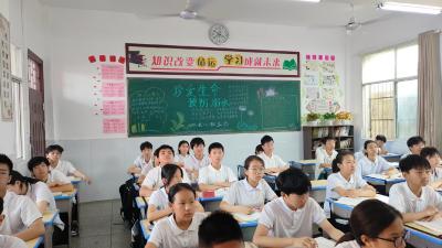 城隍中学防溺水出实招筑牢安全防护网