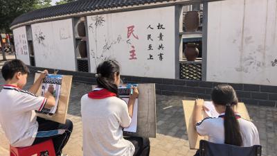 马口小学开展“转角 遇见马口窑”校外写生活动