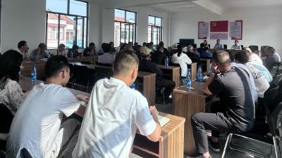 回龙镇召开农村党员全覆盖培训观摩会