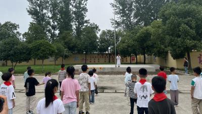 全民禁毒，童心同行——湾潭乡三汊中心小学举行“禁毒宣传周”国旗下讲话