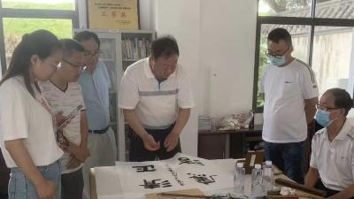 汉川市老年人文体协会书画研究会积极备战省赛