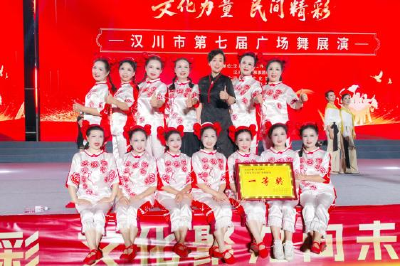《银铃俏影》闪耀赛场，汉川老年大学斩获广场舞大赛桂冠