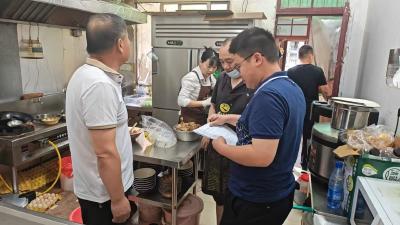 中洲农场开展“九小场所”安全生产大检查  筑牢辖区安全防线