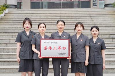 【视频】全国法院先进个人余穗军：忠诚履职守公正 司法为民勇担当