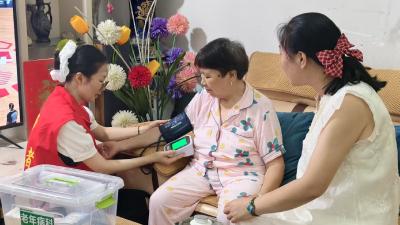 汉川市中医医院老年病科：上门服务暖人心 延续护理显真情