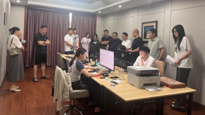 共探校企合作新路径 中职考察团开展实地考察