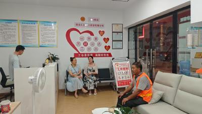 汉川27个工会驿站为户外劳动者撑起“清凉伞”