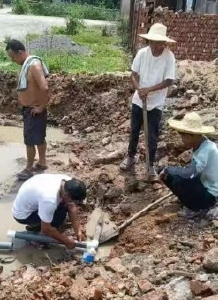 高温下的“水线”守护：新堰镇自来水厂抢修保供水 