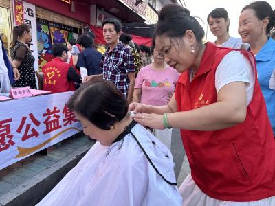从禁毒宣传到多元服务 志愿公益集市让志愿服务“看得见”