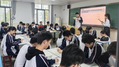 向“新”而行  行稳“质”远 孝感市 2025 年第五期新质课堂“校校行” 活动在汉川一中成功举行