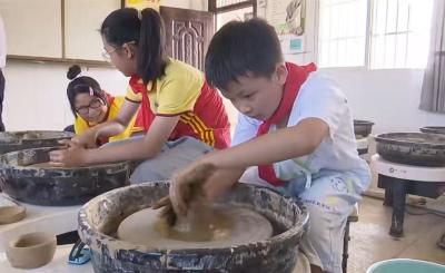 【视频】杨林沟镇杨林小学开学第一课：指尖传承非遗 田园体验劳动