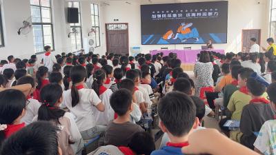 脉旺镇：多部门联动 让安全知识“活”起来