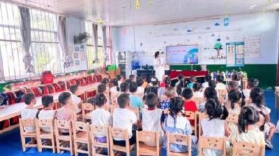 开展“基孔肯雅热”防控宣讲  筑牢师生健康防线