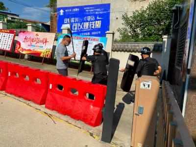 马口中学联合警方开展反恐防暴演练 筑牢校园安全防线