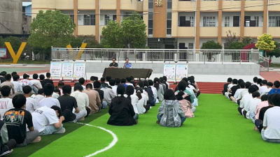 青春护航筑防线 禁毒宣传进校园