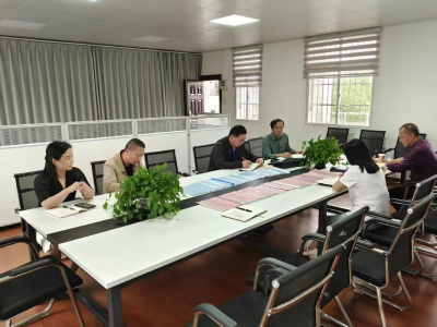 城隍中心初中开展九月份常规管理督导检查