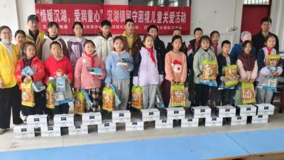 “科学魔法秀”公益科普嘉年华活动走进沉湖职中
