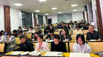 聚焦双重点，汉川一中这场班主任会干货满满