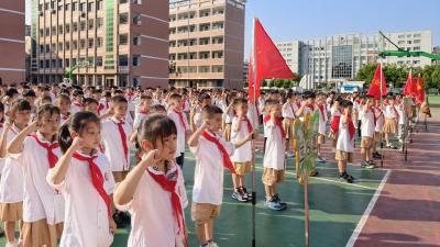 新队员！仙女山二小450名学子加入少先队