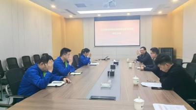 党建引领聚合力 红帆领航促发展