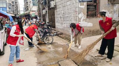 爱国卫生运动不松懈 居民健康防线共筑牢