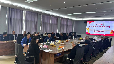 金秋十月话发展 城隍镇组织退休老干部开展重阳节活动