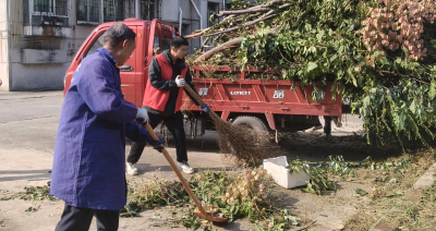 广场路社区开展走访慰问和环境整治活动
