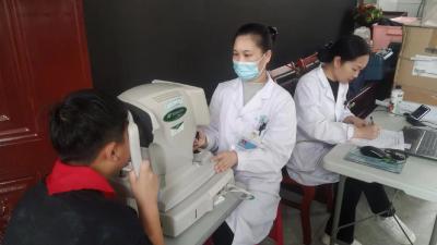 新农小学开展全员视力筛查，守护清晰“视”界