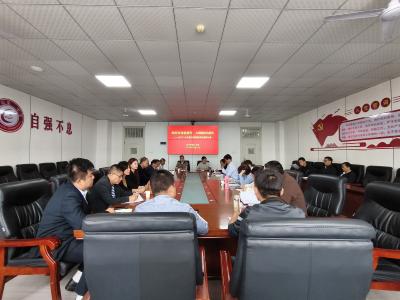 看汉川这俩学校，师生一起“玩”AI