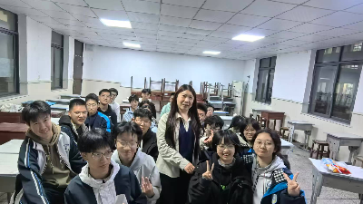 深情话成长 温暖续师恩——五位副校长与汉川一中学子暖心座谈