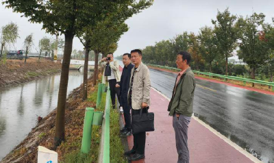市环保局赴南河乡开展水渠治理检查