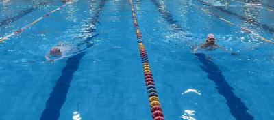 汉川市城关小学首届游泳比赛火热开赛