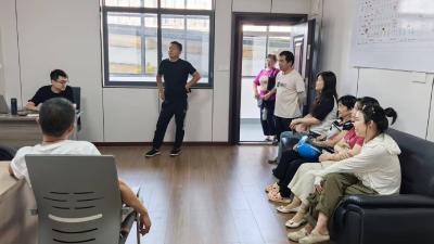 社区协调解难题 居民停车有着落