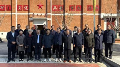 情暖重阳话发展 银龄聚力促振兴 市人大常委会机关老干部支部开展重阳节主题党日活动