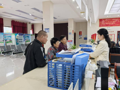 服务大厅暖心答疑 养老困惑“即刻”解