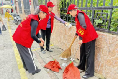 仙人位社区：国庆“不打烊”，治环境防疾病护家园