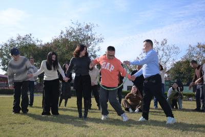 汉川一中开展教职工团建活动