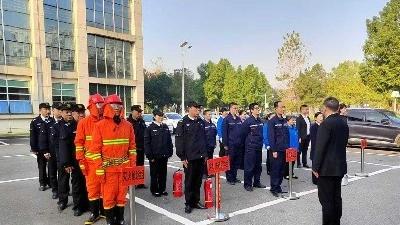 “消防实战淬硬功” 筑牢汉川市民服务中心安全防线