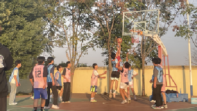 中洲中学与韩集中学篮球友谊赛圆满收官