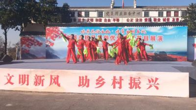 汉川古稀“乡村女团”逐梦大悟 跳出移风易俗新风尚