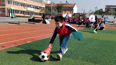 华严场直小学一、二年级无纸化测评 解锁成长新体验