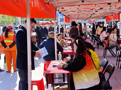 30多家名企、1200多个岗位等你来选 ——汉川经济技术开发区企业金秋专场招聘会圆满举行