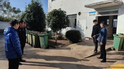 西江乡开展重点流域排污口专项检查工作