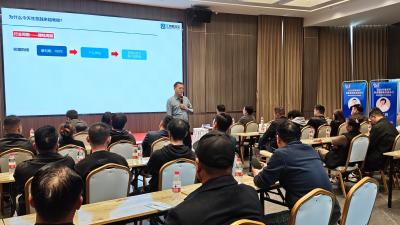 2025孝感创业导师汉川行：精准赋能35家服装企业，拨云见日指引未来方向