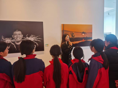 校社联动赏本土艺术，红领巾解说员助力社区服务