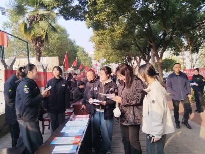 汉川市城管执法局扎实开展“宪法宣传周”活动