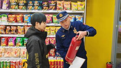 汉川市消防救援大队开展重点场所消防安全夜查行动