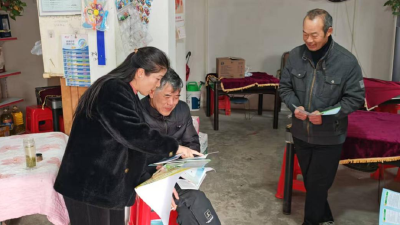 宪法宣传进万家 法治阳光暖民心